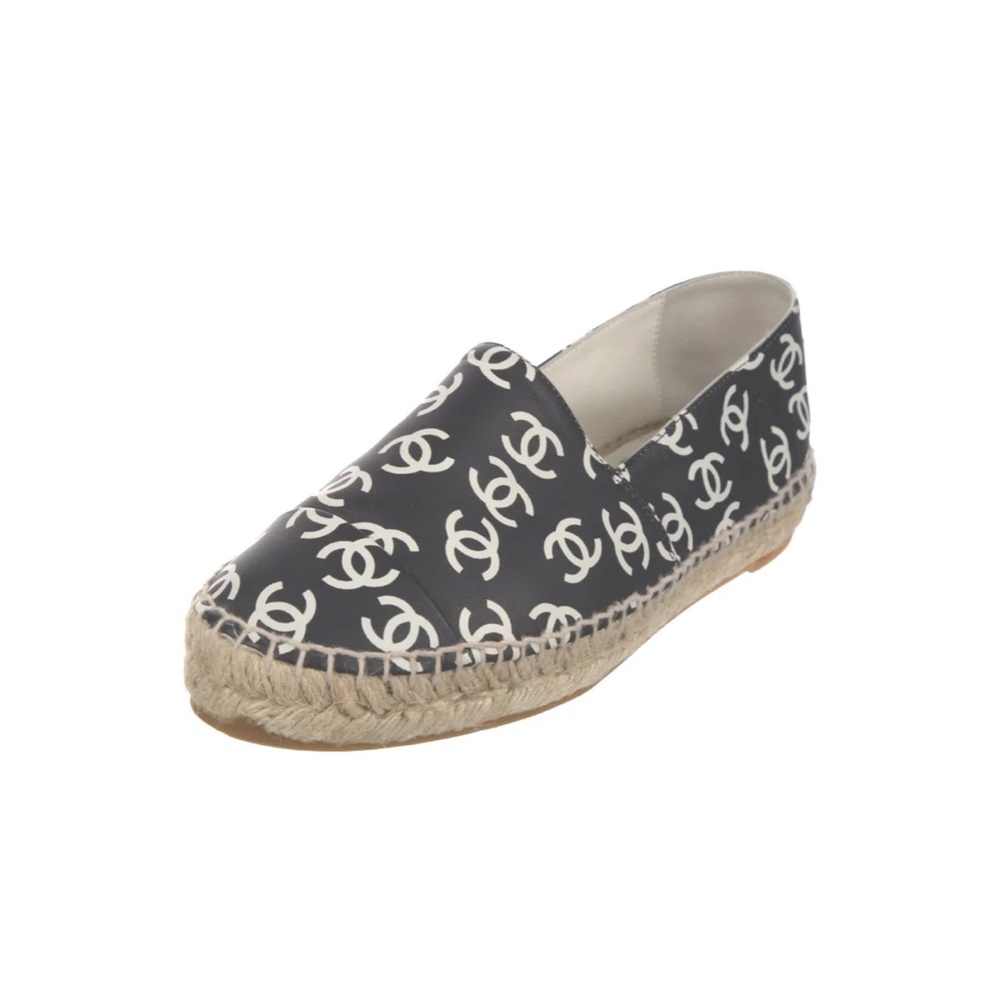 CHANEL Black Lambskin Espadrilles Interlocking CC Logo - Picture 3 of 8